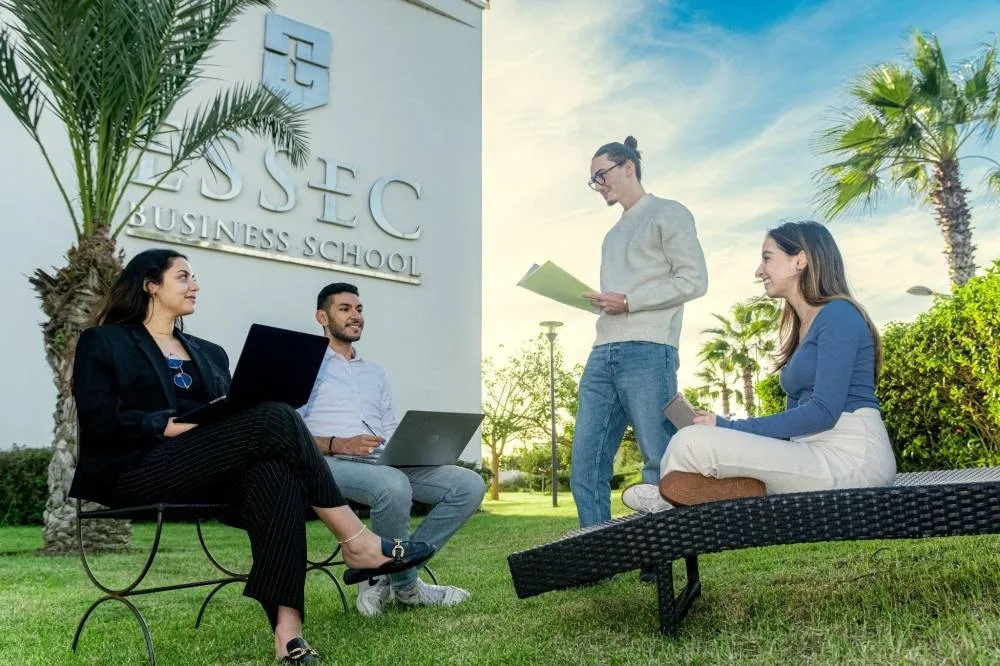 Avec ce nouveau track anglophone, l'ESSEC Business School continue de cultiver un environnement éducatif diversifié.