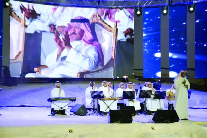 26 عازفا سعوديا يصدحون بأولى المشاركات الفنية في سوق عكاظ