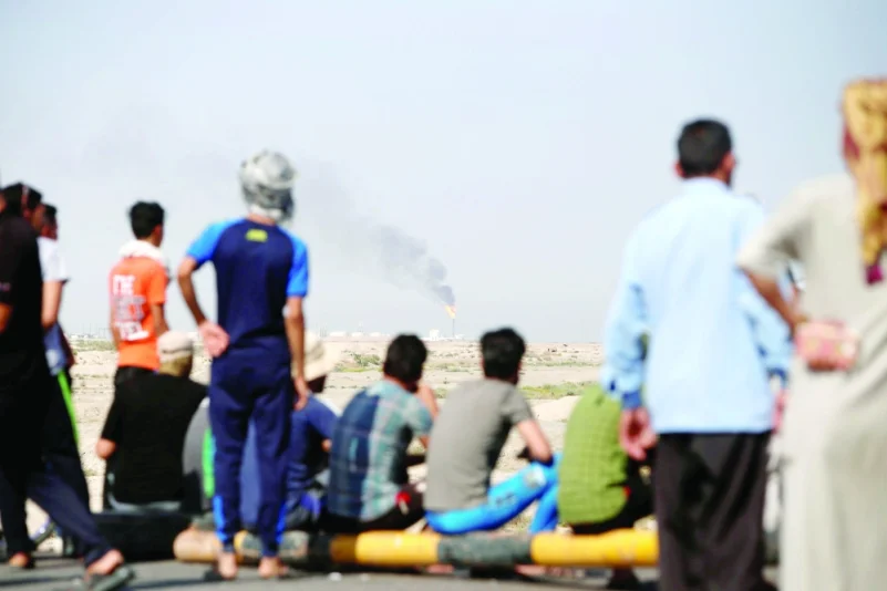 استمرار الاحتجاجات في جنوب العراق والمتظاهرون يصعدون