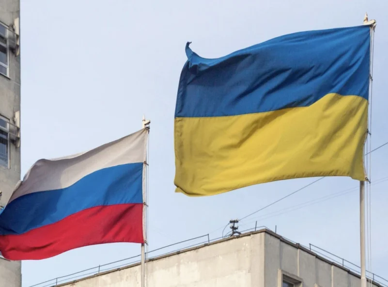أوكرانيا : منع الروس بين 16 و60 عاما من دخول البلاد