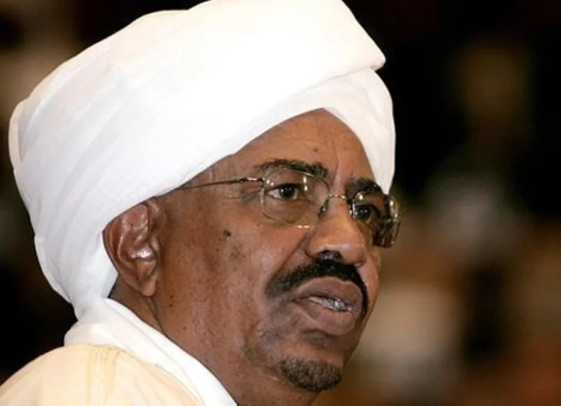 السودان.. البشير يعين وزيرًا للصحة وقيادات حكومية جديدة