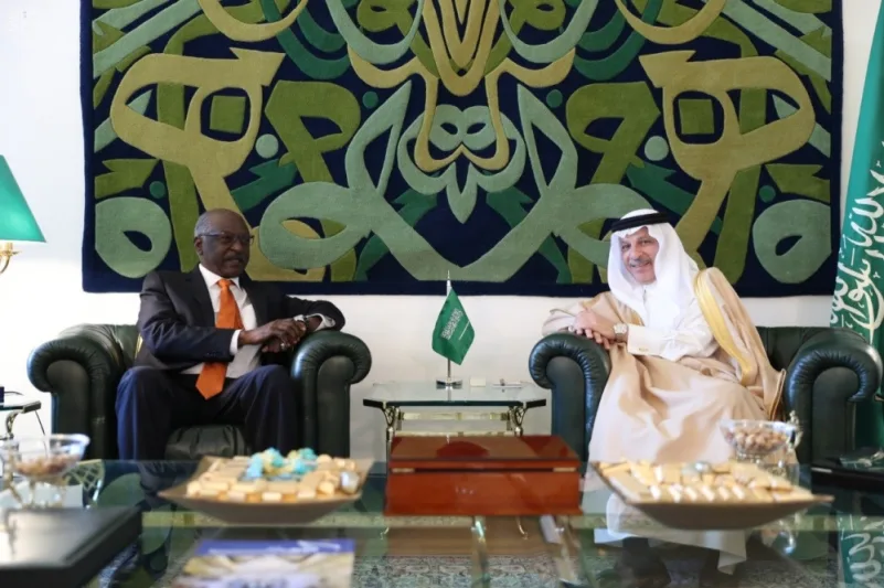 وزير الدولة للشؤون الأفريقية يستقبل وزير النقل والتنمية في السودان