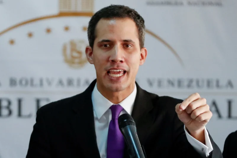 فنزويلا.. غوايدو يدعو لعقوبات أوروبية ومادورو يؤيد انتخابات تشريعية مبكرة
