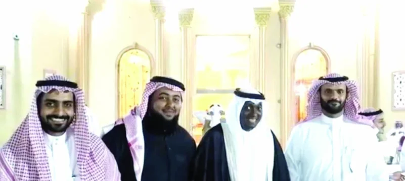 "الأشتف" يحتفلون بزواج سعود
