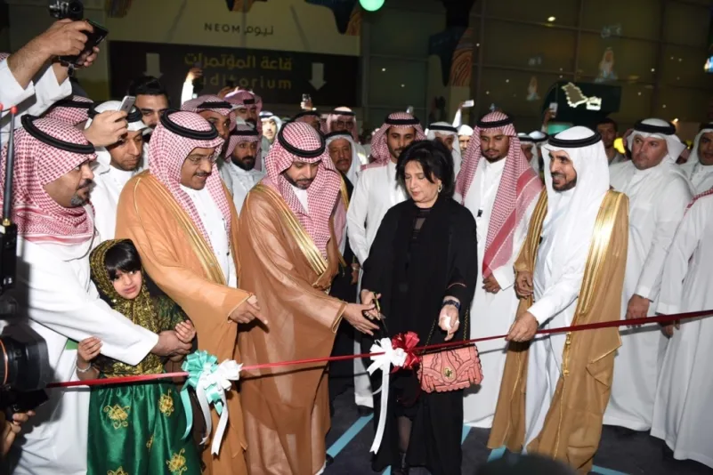 وزير الثقافة: معرض الرياض للكتاب أصبح تظاهرة ثقافية كبرى