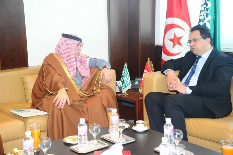 القصبي يبحث زيادة الاستثمارات المشتركة بين المملكة وتونس