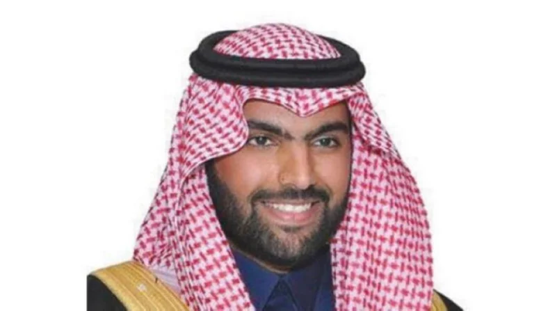 وزير الثقافة يزور مركز الملك عبدالعزيز الثقافي بالشرقية