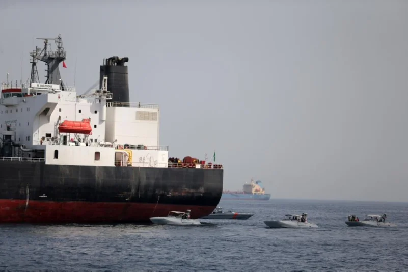 الإمارات ترحب بانضمام دول للتحقيق بتخريب السفن