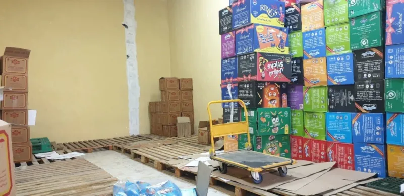 أمانة جدة: إحباط توزيع حلوى منتهية الصلاحية في مستودع بالخمرة