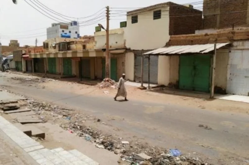السودان : محلات تفتح أبوابها وحافلات تنقل الركاب في ثاني أيام العصيان