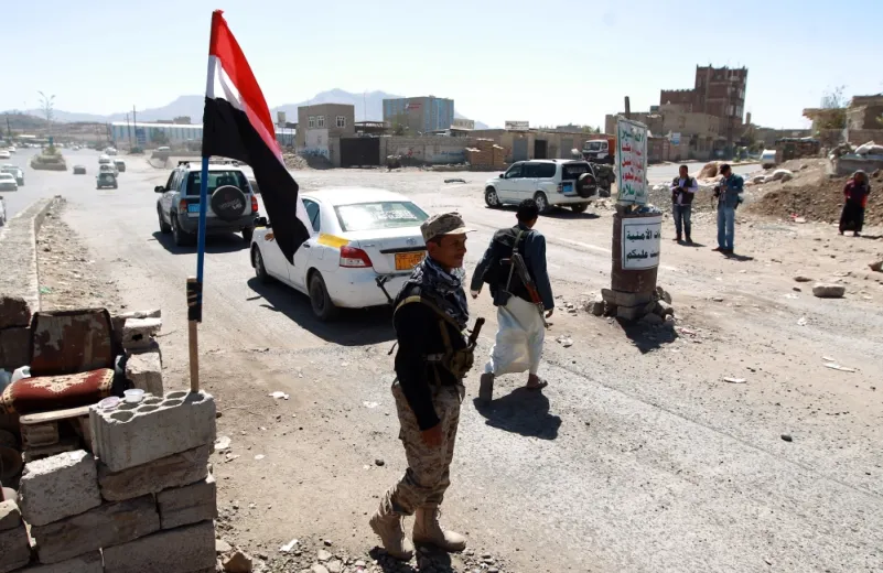 مصرع 15 حوثيًا في محاولة تسلل فاشلة جنوبي اليمن