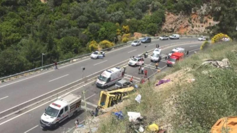 تركيا : 15 قتيلا في حادث مروري لحافلة
