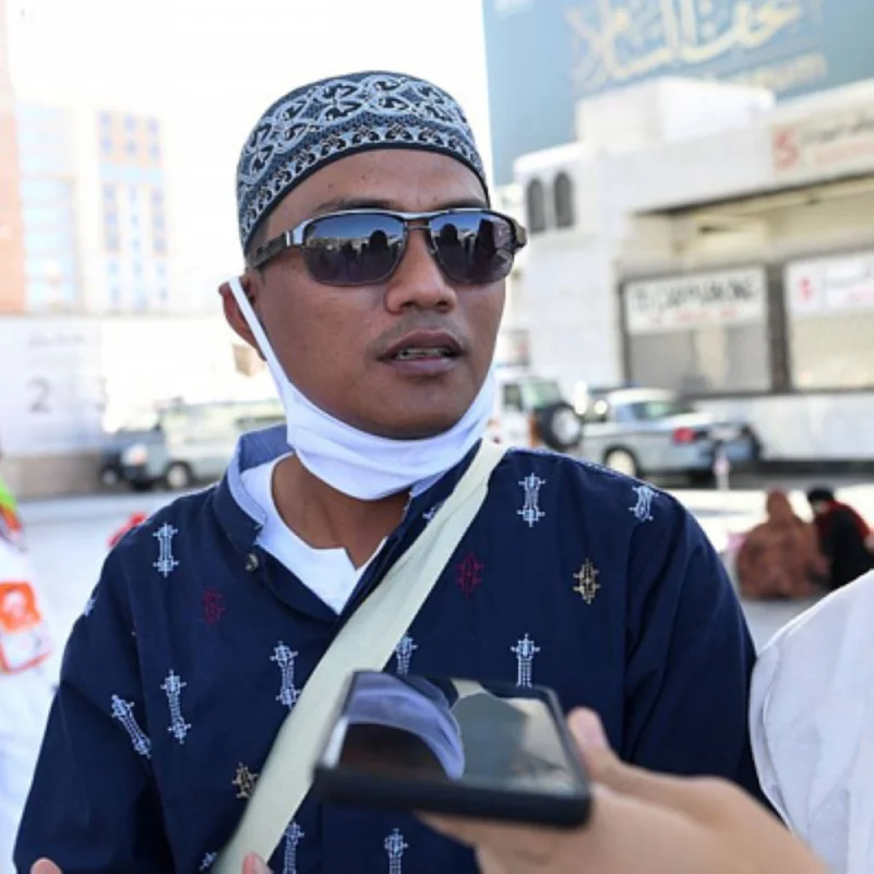 حجاج ماليزيون يصلون المدينة المنورة ويشيدون بمبادرة طريق مكة