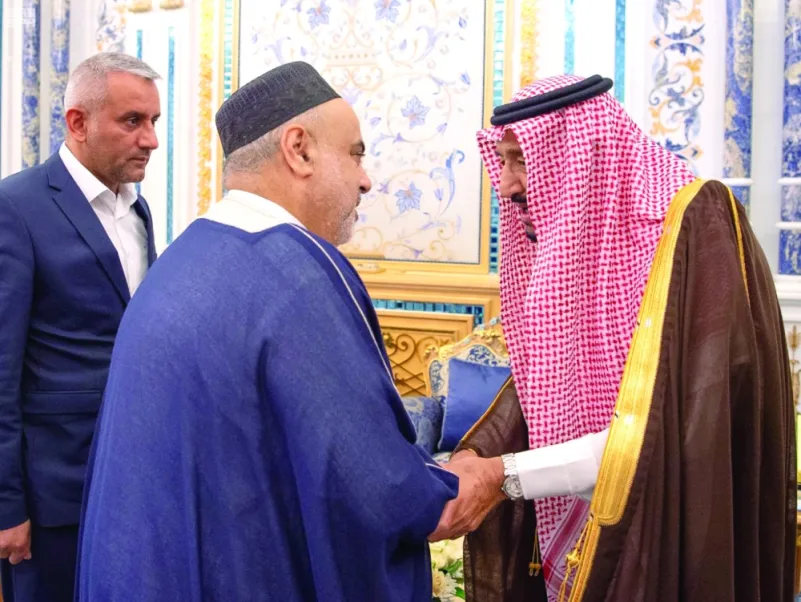 خادم الحرمين الشريفين يستقبل رئيس إدارة مسلمي القوقاز