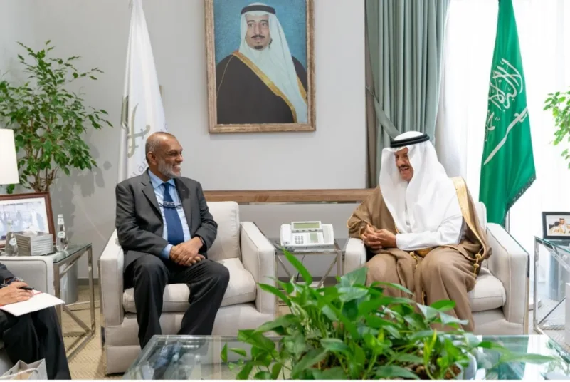 سلطان بن سلمان يبحث مع سفير سريلانكا القضايا المشتركة