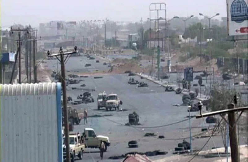 مليشيا الحوثي تواصل انتهاكًا لاتفاق وقف إطلاق النار في ثلاث مديريات بالحديدة