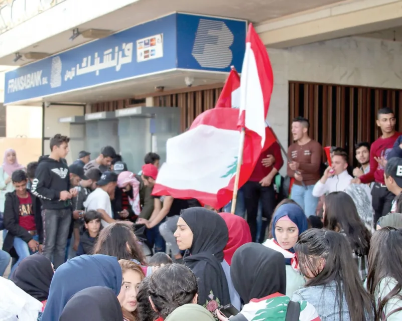 طلاب لبنان: «لا دراسة ولا تدريس حتى يسقط الرئيس»