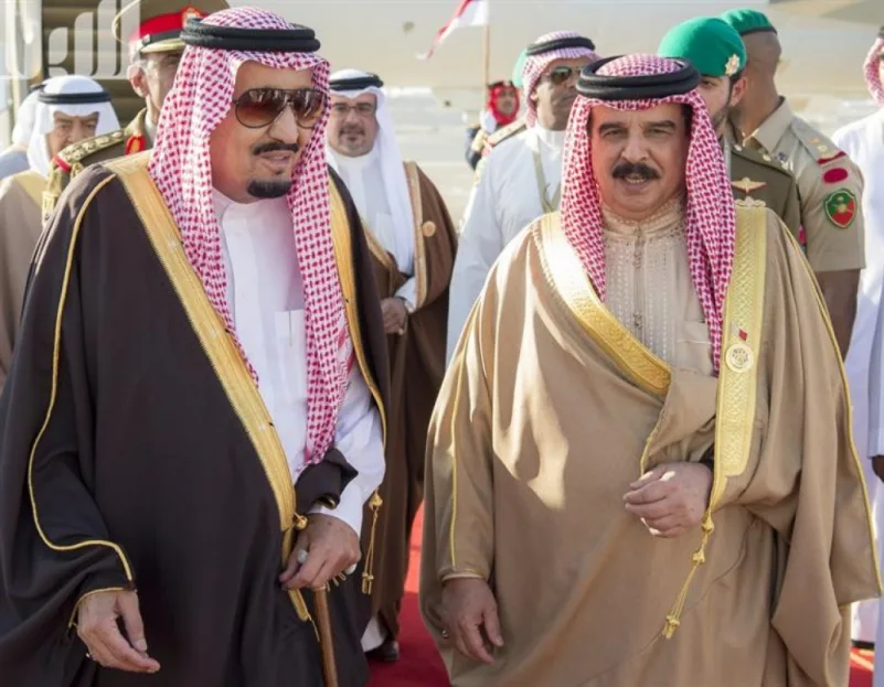 ملك البحرين يهنىء خادم الحرمين بالذكرى الخامسة لتوليه مقاليد الحكم