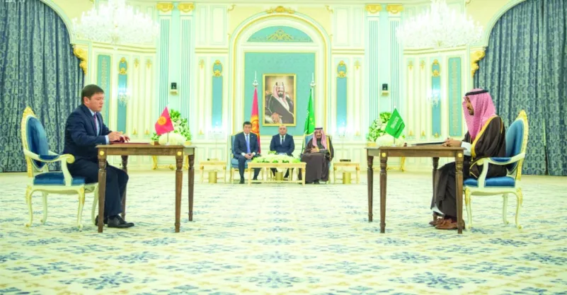 خادم الحرمين ورئيس قرغيزستان يشهدان توقيع 6 اتفاقيات تعاون