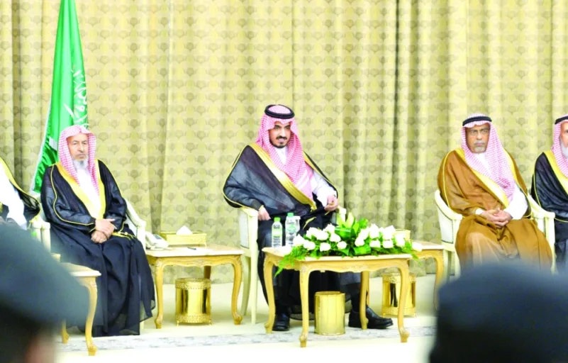 أمير مكة بالنيابة يوجه بتشكيل لجنة لسلامة الطلاب