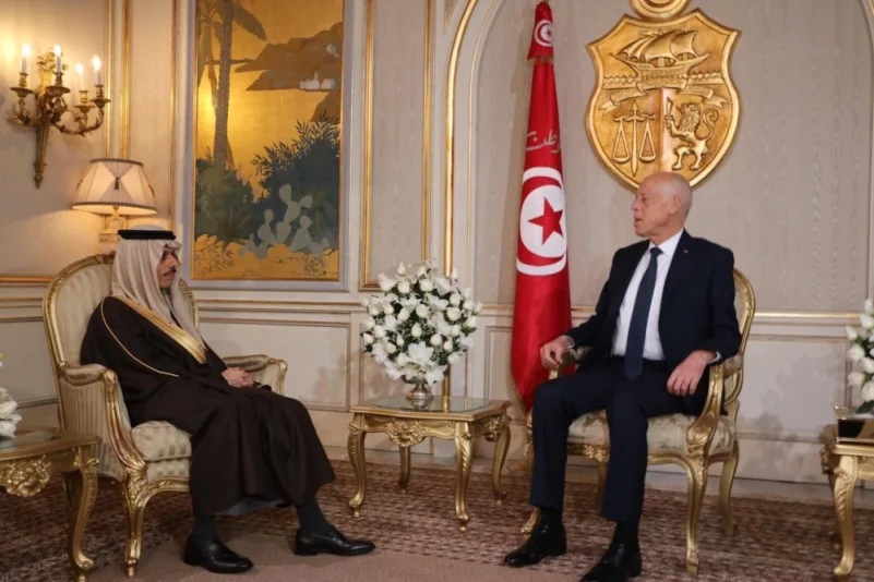 الرئيس التونسي يستعرض القضايا الإقليمية مع وزير الخارجية