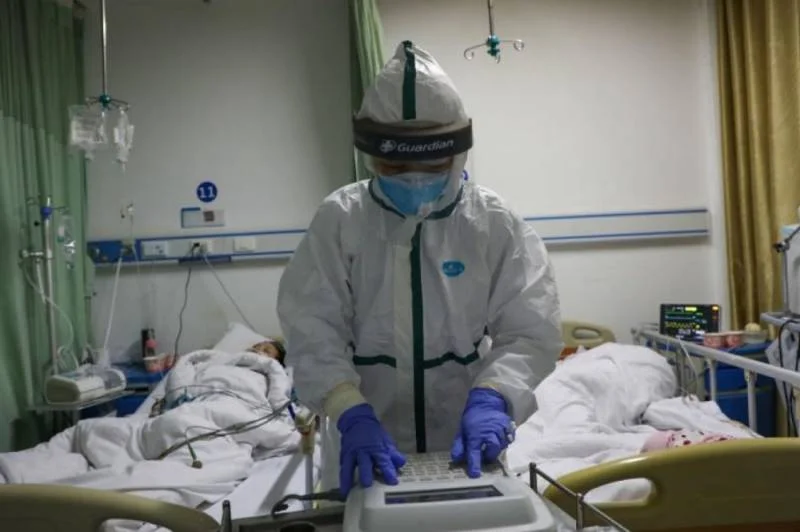 ارتفاع وفيات فيروس كورونا في الصين إلى 902