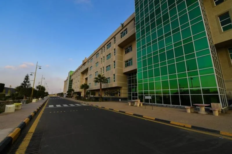 200 متسابقة في ماراثون مجتمع فرع جامعة الملك خالد بتهامة