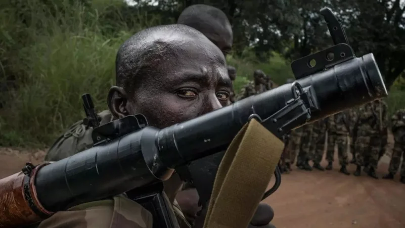 قرويون غاضبون يدمرون قاعدة للأمم المتحدة في إفريقيا الوسطى