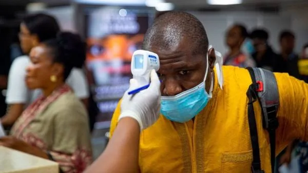 السنغال : 122 إصابة جديدة بفيروس كورونا و3 وفيات