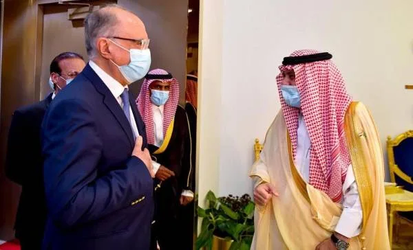 وفد برئاسة نائب رئيس مجلس الوزراء العراقي يصل الرياض