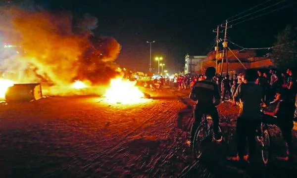 غضب «الناصرية» يحرق مقرات الأحزاب الموالية لإيران