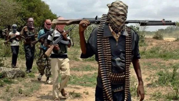 مسلحون يهاجمون قرية نيجيرية ويخطفون عددا من التلاميذ