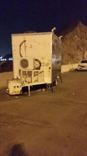 مكة المكرمة : بلدية العمرة تُغلق 7 عربات "فود ترك" غير مرخصة