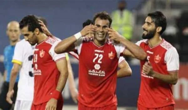 "الآسيوي" يوقف لاعب إيراني 6 أشهر بسبب العنصرية
