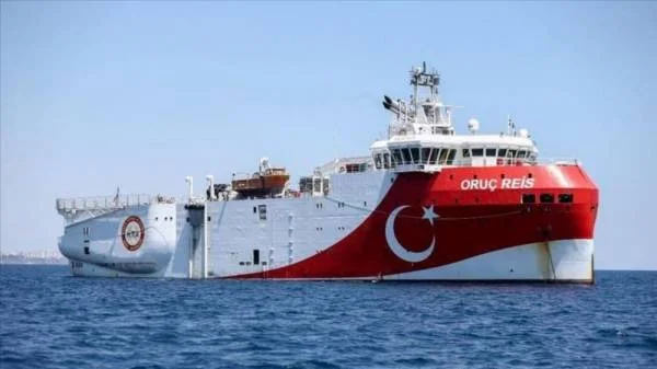 باريس قلقة حيال إرسال تركيا سفينة استكشاف إلى شرق المتوسط