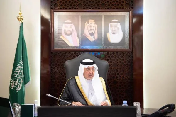 الفيصل يطلع على مشاركة جامعة الملك عبدالعزيز بملتقى مكة الثقافي