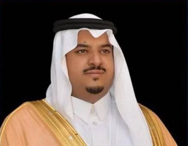 نائب أمير الرياض ينقل تعازي القيادة لذوي شهيد الواجب "محمد الأمير"
