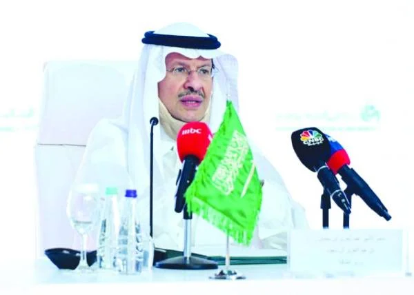 عبدالعزيز بن سلمان يؤكد ضم قطاع الكهرباء لوزارة الطاقة