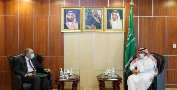 آل جابر يبحث مع سفير مصر التقدم المحرز في تنفيذ اتفاق الرياض
