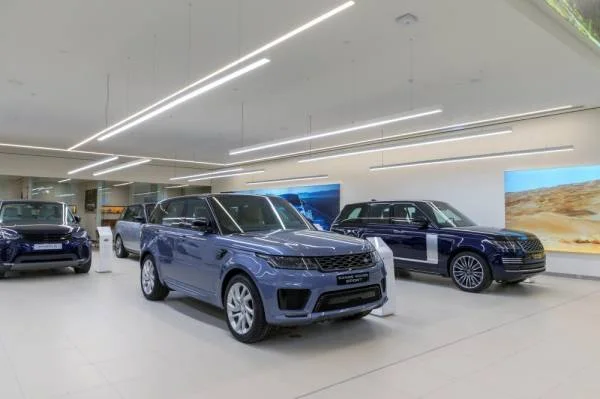 شركة محمد يوسف ناغي للسيارت تفتتح صالة عرض جديدة لسيارات "جاكوار لاند روڤر" في مدينة الرياض