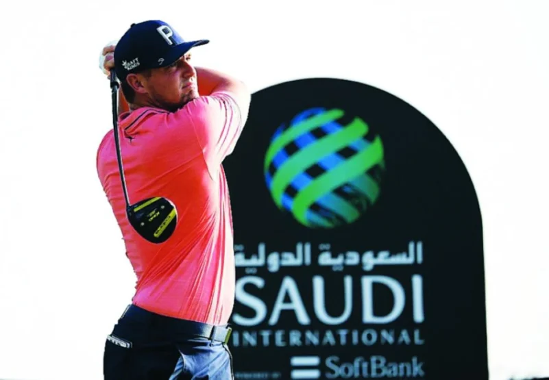 "الجولف" رياضة عالمية بسواعد سعودية