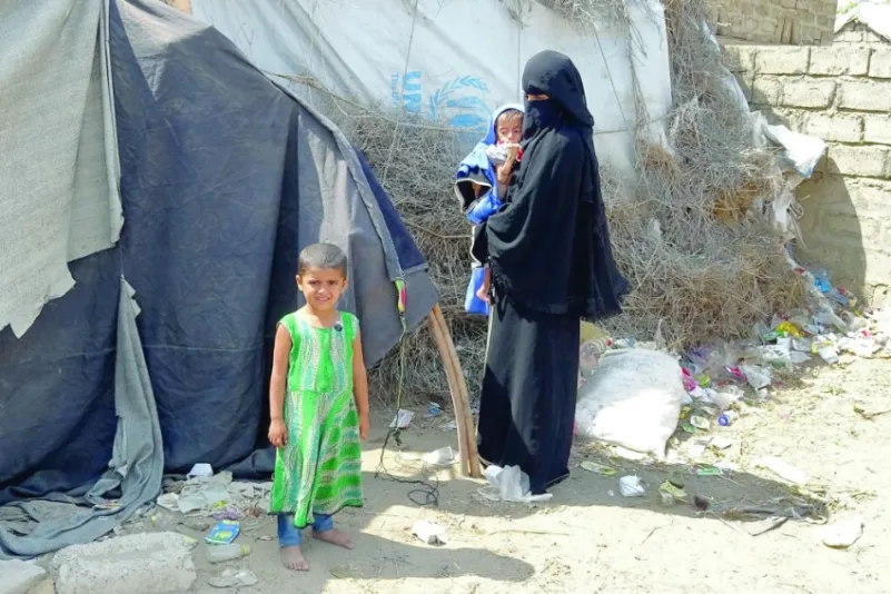 الإرياني: استهداف الحوثي لمخيمات النزوح بمأرب جريمة حرب