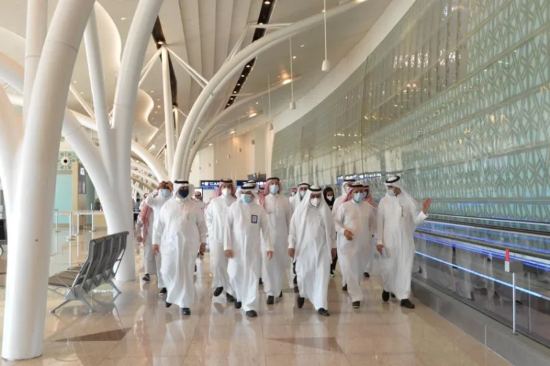 وفد من "الشورى" يزور مطار الملك عبدالعزيز الدولي بجدة
