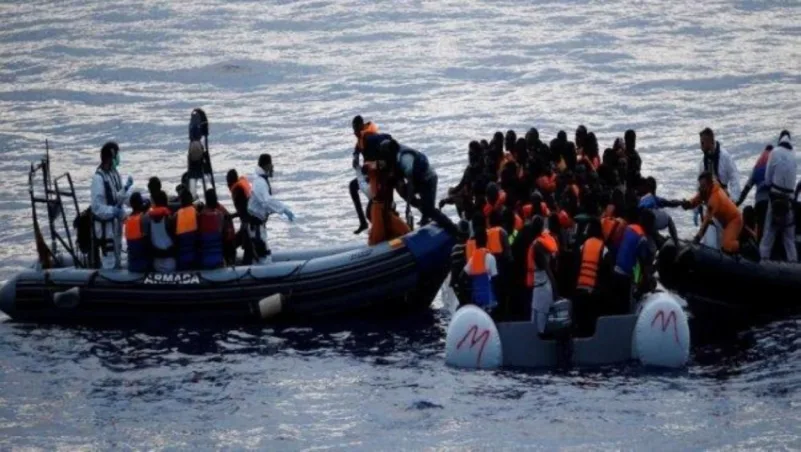 60 مفقودا و116 ناجيا قبالة السواحل الليبية بعد احتراق مركبهم