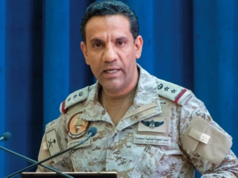 "التحالف": تدمير زورقين مفخخين لميلشيا الحوثي قبل تنفيذ هجوم من الحديدة