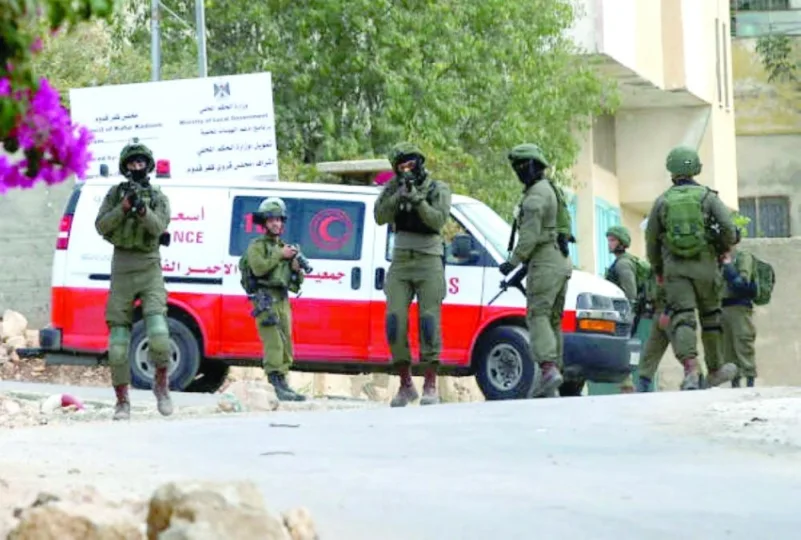 قوات الاحتلال تقتحم نابلس وتصيب 5 فلسطينن