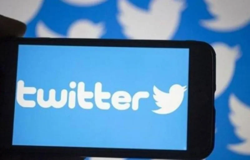 "تويتر" تستحوذ على "سكرول" تحضيرا لطرح خاصية الاشتراكات من دون إعلانات