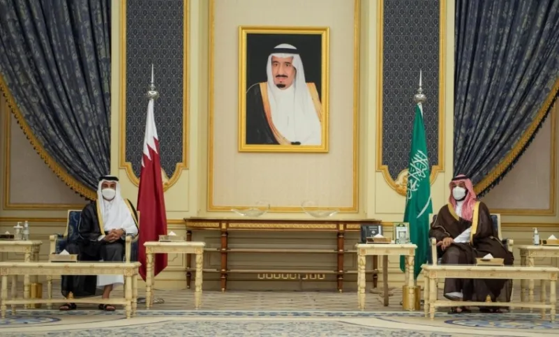 ولي العهد وأمير قطر يستعرضان أوجه التعاون الثنائي وسبل دعمه وتطويره