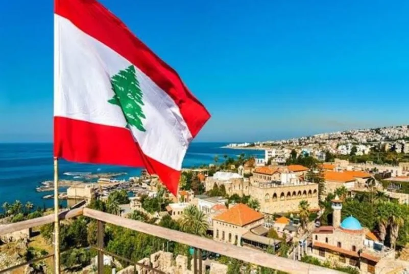 انخفاض قياسي للعملة اللبنانية والدولار يلامس 15300 ليرة