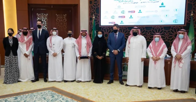 توقيع اتفاقية تعاون بين اتحاد السيارات وجامعة الملك عبدالعزيز